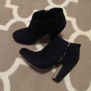 Zip up suede booties
